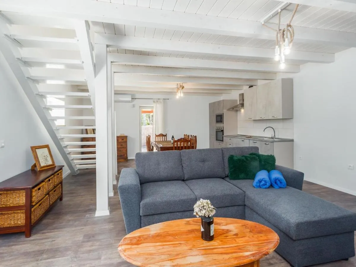 Adorable Villa With Private Pool Tinjan Semesterbostad