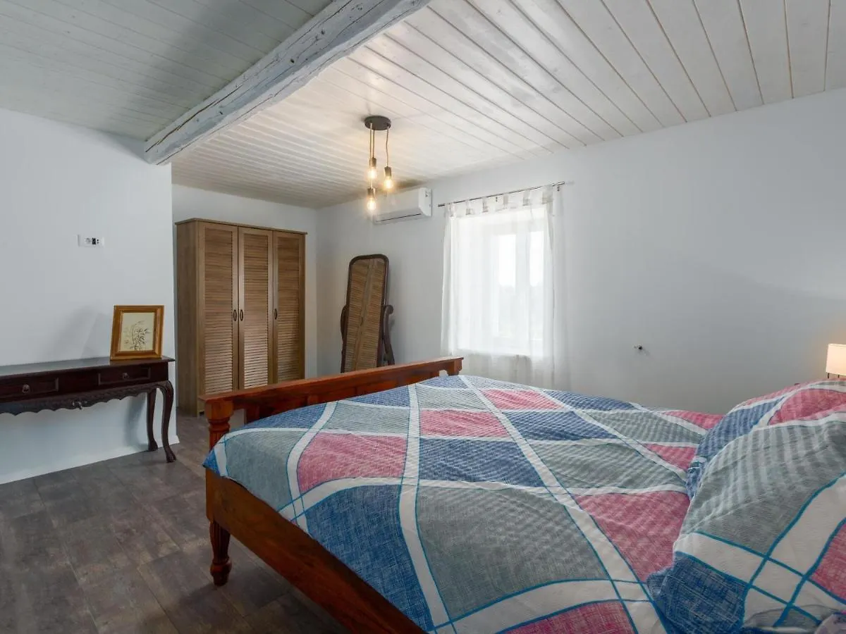 Adorable Villa With Private Pool Tinjan Semesterbostad